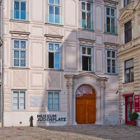 Elegant Apartment