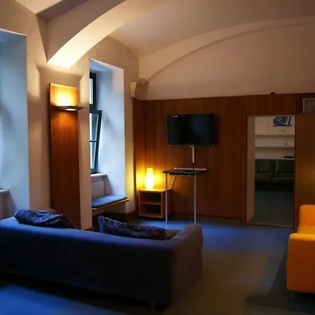 Hostel Porzellaneum Vienna