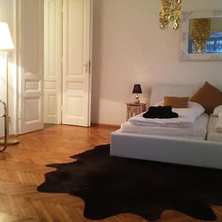Design Schoenbrunn *