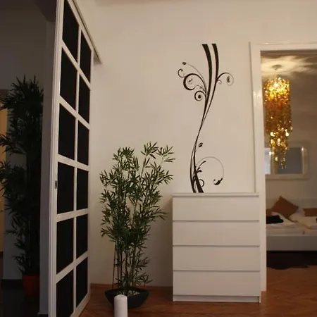 Design Schoenbrunn Apartment *