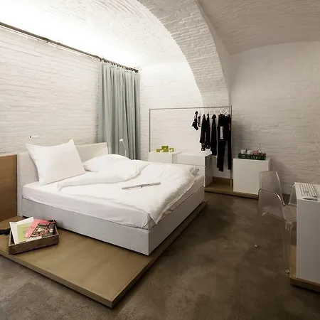 Hotel Urbanauts *