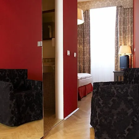 Shs Papageno Hotel