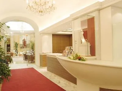 Kaiserin Elisabeth מלון 4*