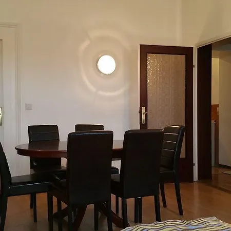 Raisa Randhartingergasse 12 Hotel