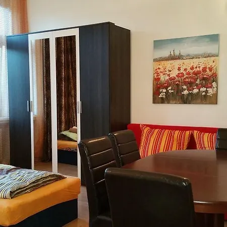 Raisa Randhartingergasse 12 Hotel