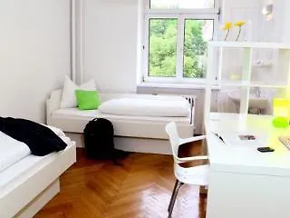 & Kaiser 23 Ostello