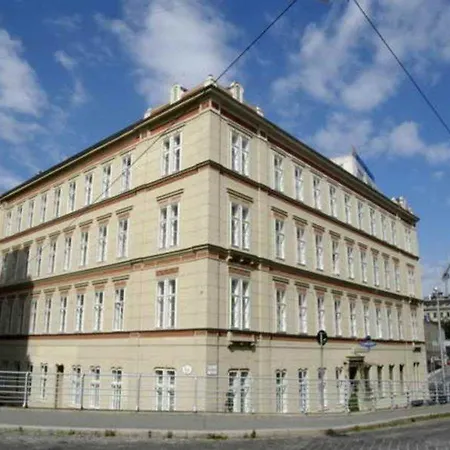 Hilight Suite Hotel 4*