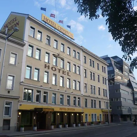 Hotel Cryston 3*