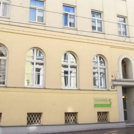 & Kaiser 23