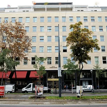 Grand Ferdinand - Your In The Center