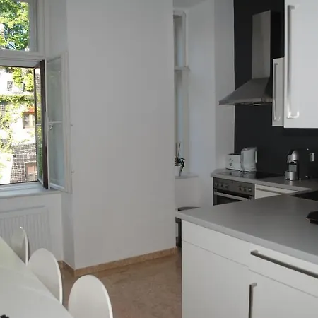 Kunsthaus Apartment *