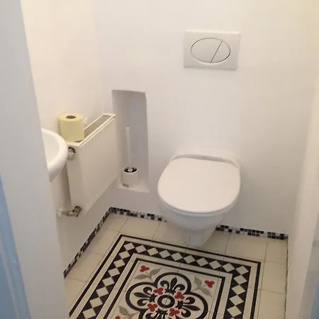 Big Vintage Style Flat Near Schonbrunn *