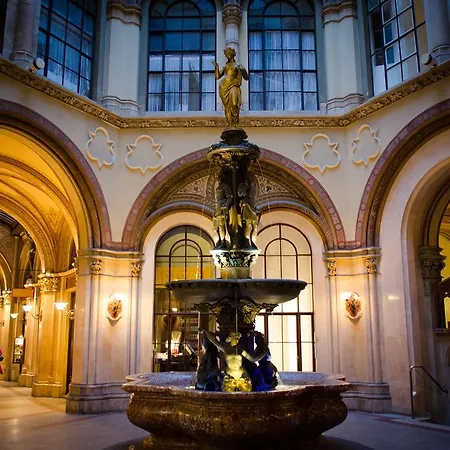 Strudlhof Отель 4*
