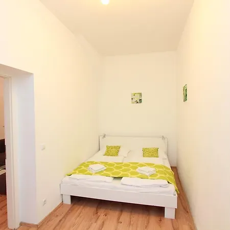Checkvienna - Czerningasse Apartment