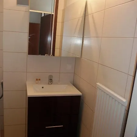 Apartment Checkvienna - Karmarschgasse Vienna