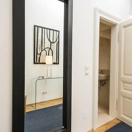 Executive Suites Margareten By Welcome2Vienna Apartment