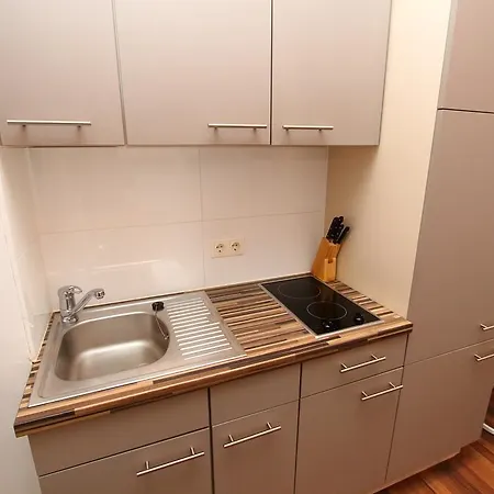 Apartment Checkvienna - Waehringer Strasse