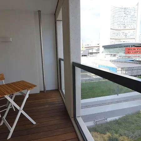 Apartment Donau-city Strasse 12 Apartment. *