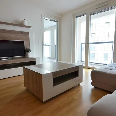 Donau-city Strasse 12 Apartment. Apartment Vienna