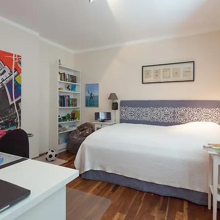 450m² Luxus-wohnung Mit Dachterrasse Apartment