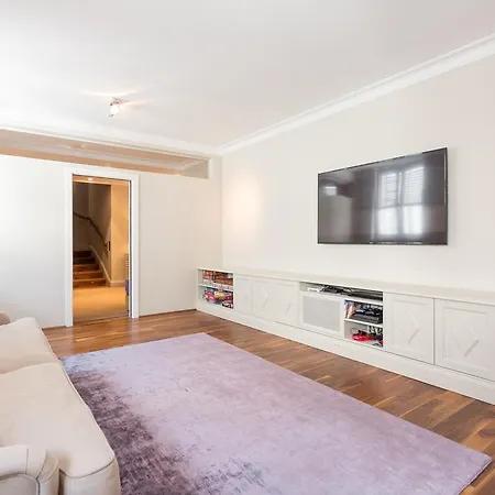 450m² Luxus-wohnung Mit Dachterrasse *