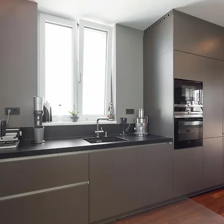 Apartment 450m² Luxus-wohnung Mit Dachterrasse *
