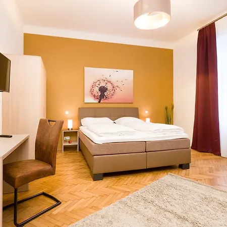 Zirkus 1020 Apartment