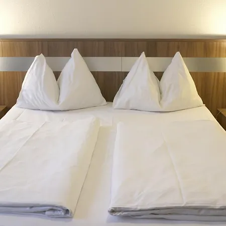 Carina Hotel