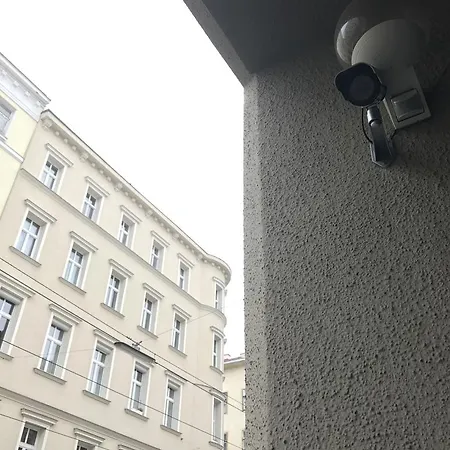 Radetzky Apartment *