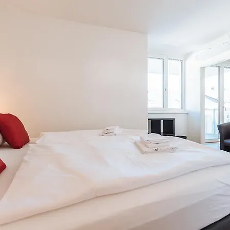 Mainstation - 10 Minutes To Citycenter - With Aircondition *