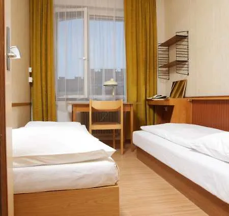 Hotel Academia 2*