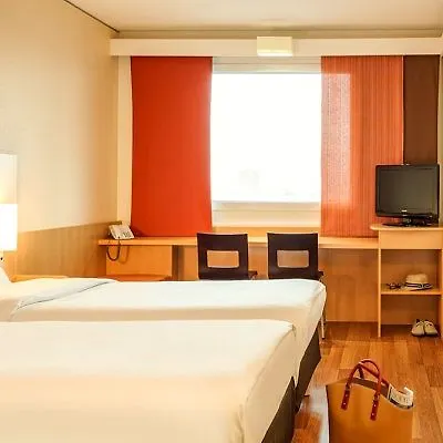 Ibis Messe מלון