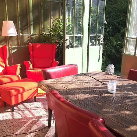 Apartment With Garden And Pool *