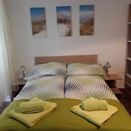 Diana Apartment *