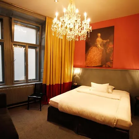 Saint Shermin & Champagne Wien