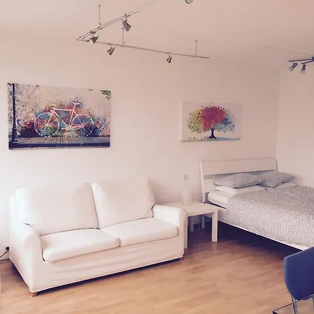 Apartment Affordable Near Center *