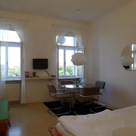 Aparthotel Maximillian 2*