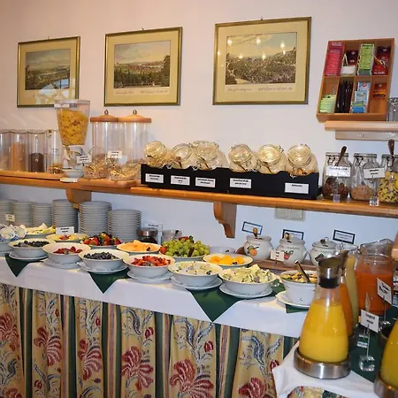 Hotel Fuhrgassl-huber 4*