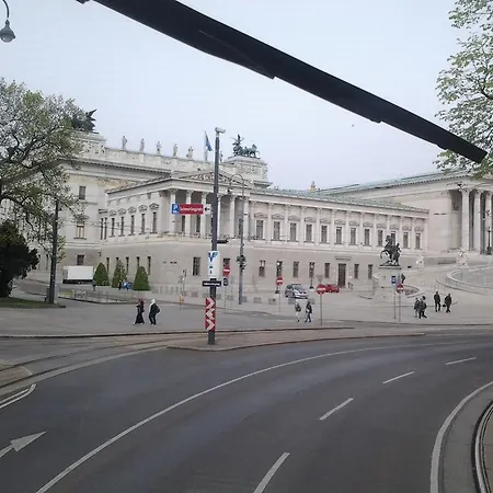 Felicitas Vienna