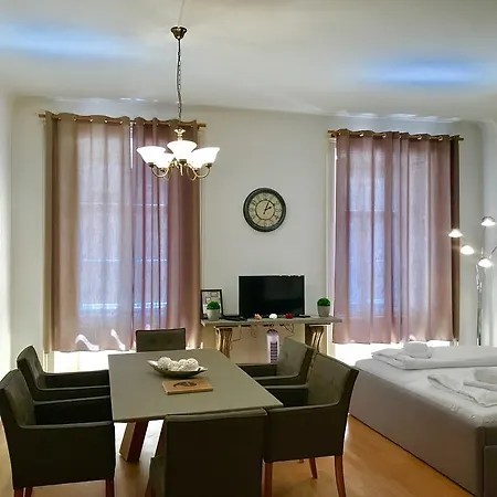 Apartment Downtown *