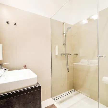 Galerie 18 Apartment *