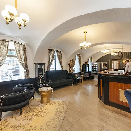 Hotel Novum Cristall Messe 3*