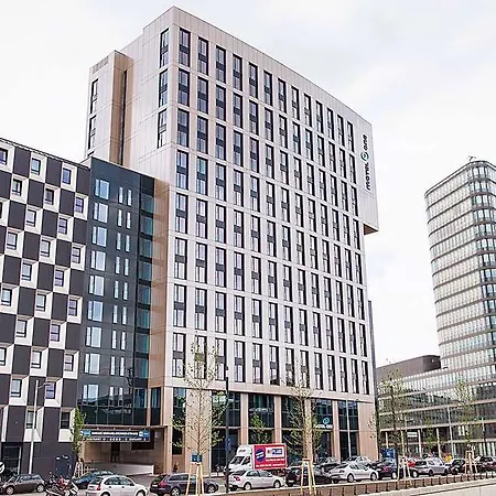 One Wien-hauptbahnhof Hotel 3*