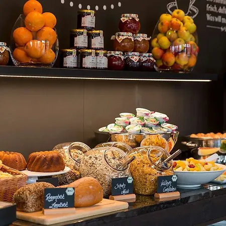 One Wien-hauptbahnhof 3* Wenen