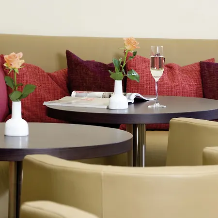 Arcotel Donauzentrum Hotel