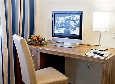 Carina Hotel