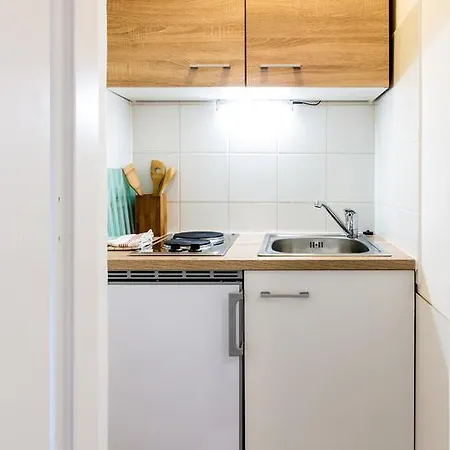 Apartment & Business 1120