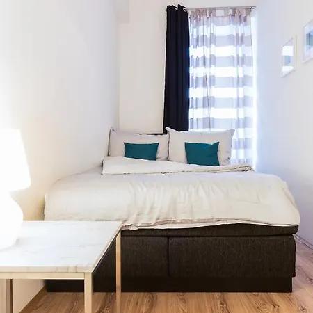 & Business 1120 Wien