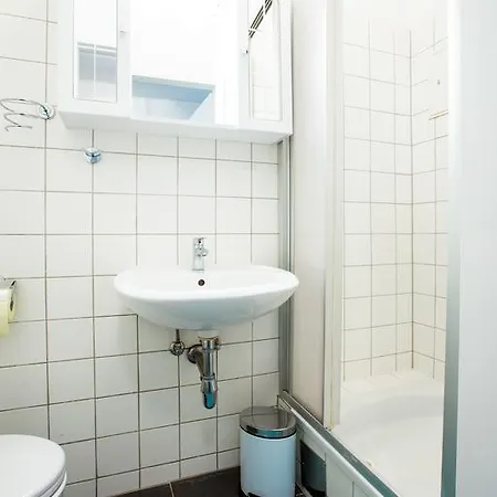 & Business 1160 Apartment *
