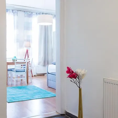 Apartment & Business 1160 *